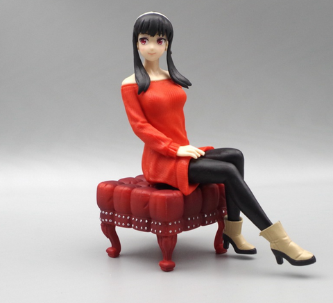 Spy Family Statue