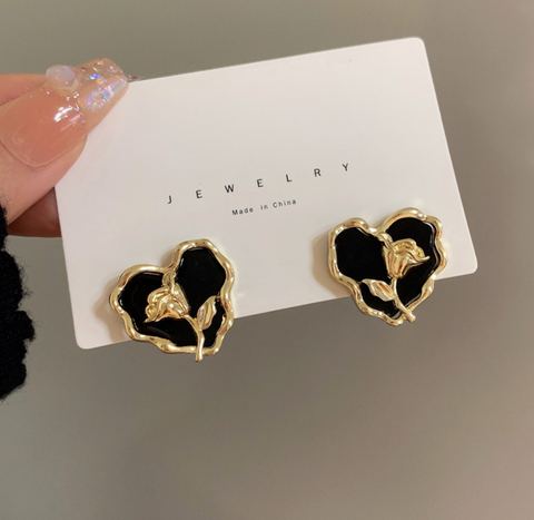 Gold Rose Black Heart Earring