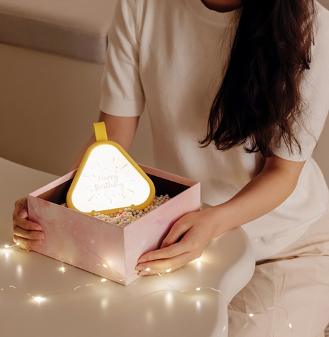 Lovely Scene Triangle Nightlight - White
