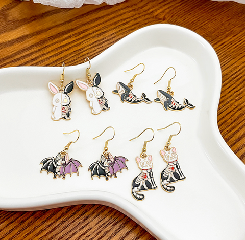 Skeleton Kitten Dangle Earring