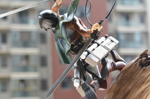 Attack on Titan Captain Levi on Stump Statue