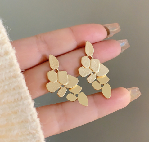 Brushed Leaves Earring