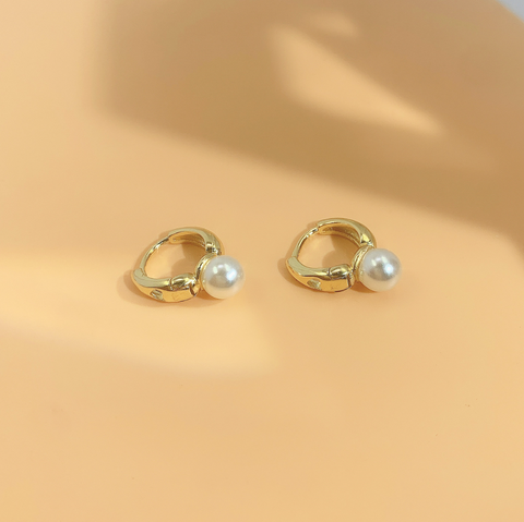 Pearl Hoops Earring