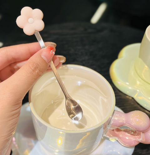 Daisy Flower Ceramic Cup and Saucer