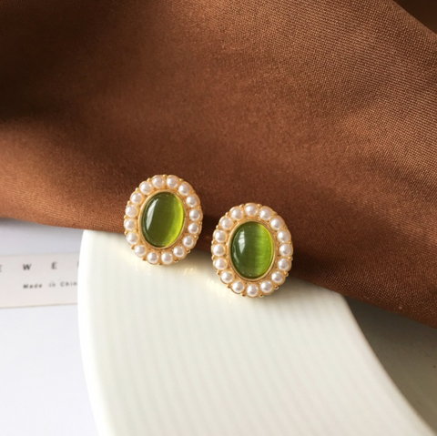 Cat Eye Green Oval Earring