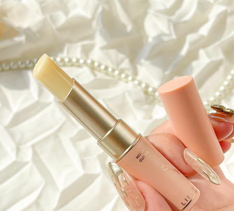 NOVO Color Changing Lipbalm