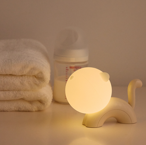 Arching Round Kitten Nightlight