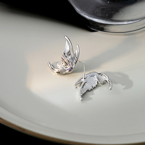 Betta Silver Fin Stud Earring