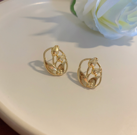 Gold Tulips Earring