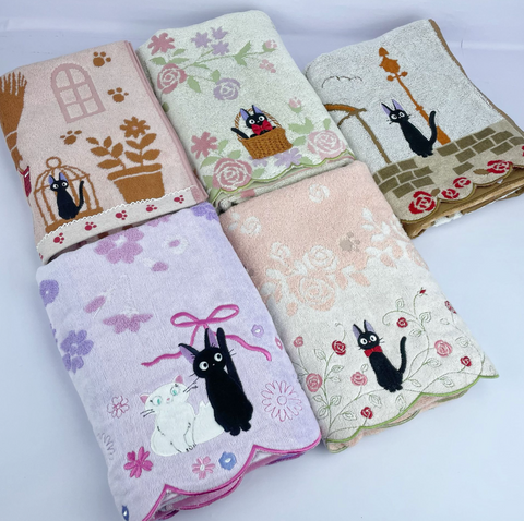 Jiji and White Cat Towel 60*120