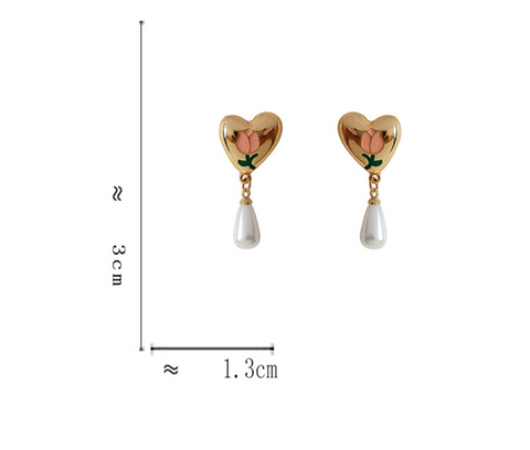 Pink Tulip Heart Earring