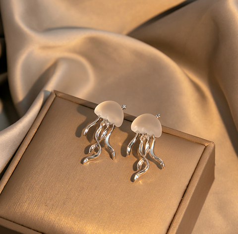 Jellyfish Stud Earring