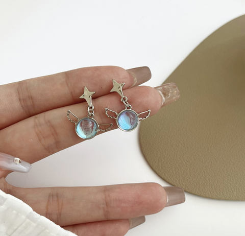 Circle Wing Star Earring