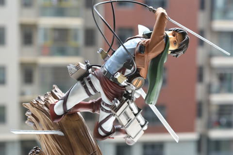 Attack on Titan Captain Levi on Stump Statue