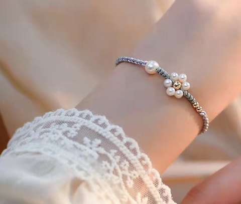 Flower Pearl Grey Braided Bracelet