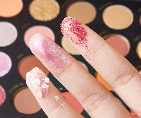 NOVO 40 Eye Shadow Palette