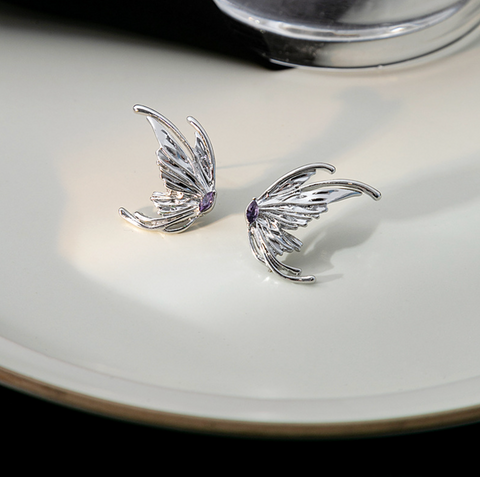 Betta Silver Fin Stud Earring