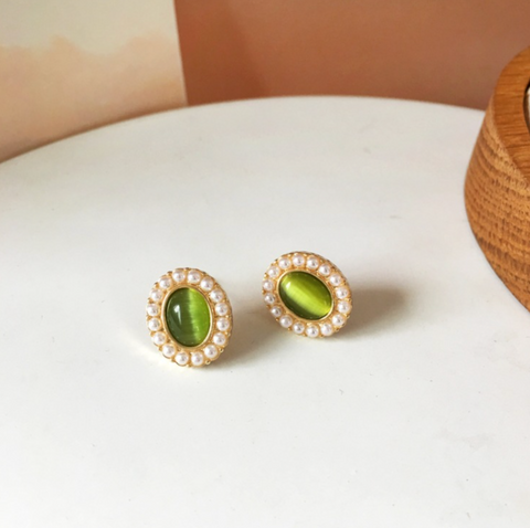 Cat Eye Green Oval Earring