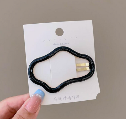 Cloud Outline Hair Clip