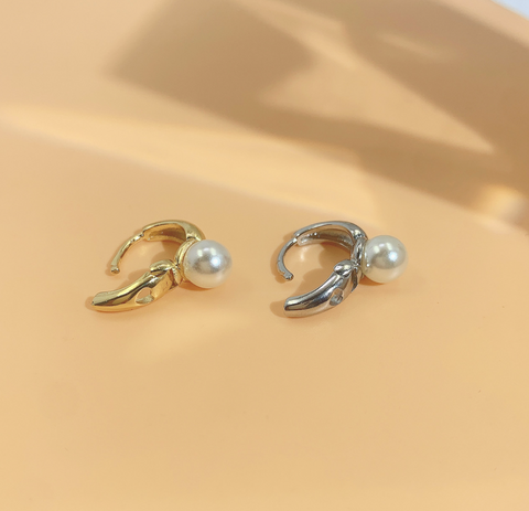 Single Pearl Hoop Earring