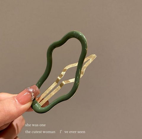 Cloud Outline Hair Clip
