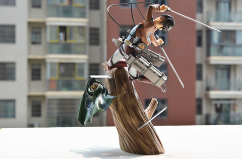 Attack on Titan Captain Levi on Stump Statue