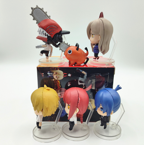 Chainsaw Man Uniform Statues