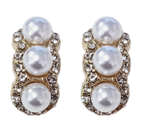 Three Pearl Oval Earring