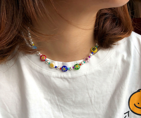 Seven Color Daisy Petals Pearl Choker