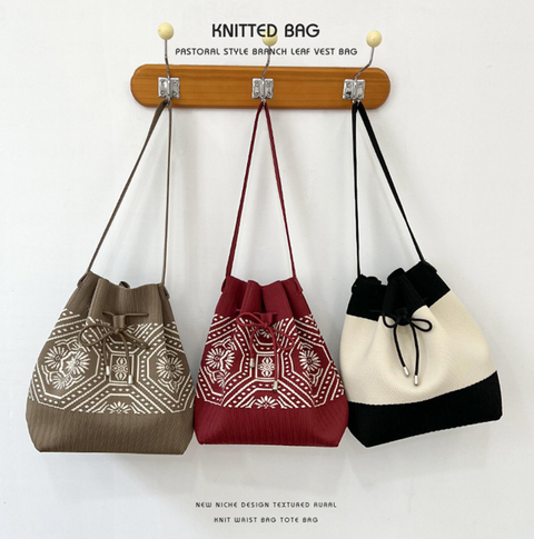 Drawstring Branch Leaf Knit Bag