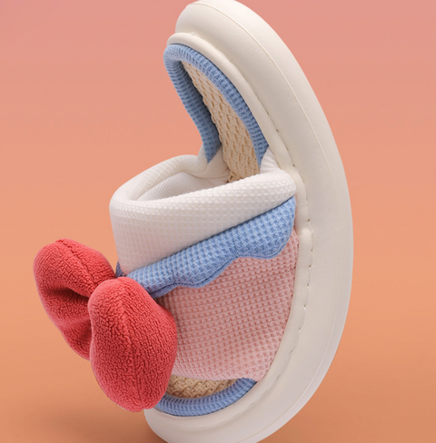 Bell Straw Slippers