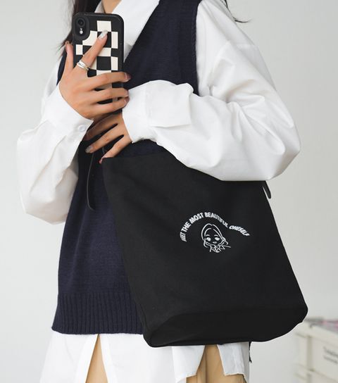 Beautiful Oneself Tote