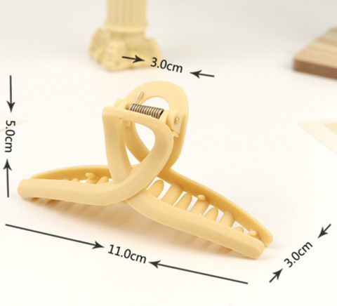 Matte Infinite Hair Claw Clip