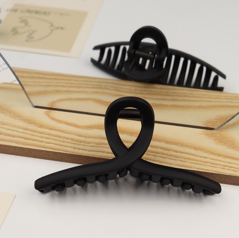 Matte Infinite Hair Claw Clip