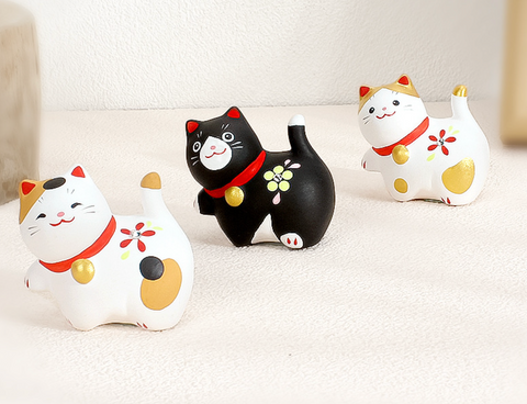 Lucky Healing Cat Ceramic Gold