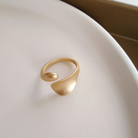 Petal Gold Ring