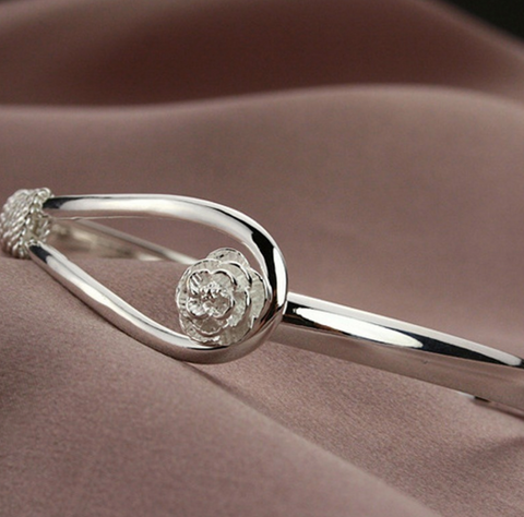 Floral Clasp Bracelet