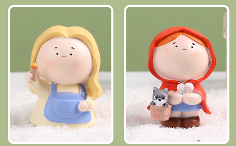Fairy Tales Red Statues