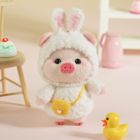Dress Up Pig Needle Felt Set