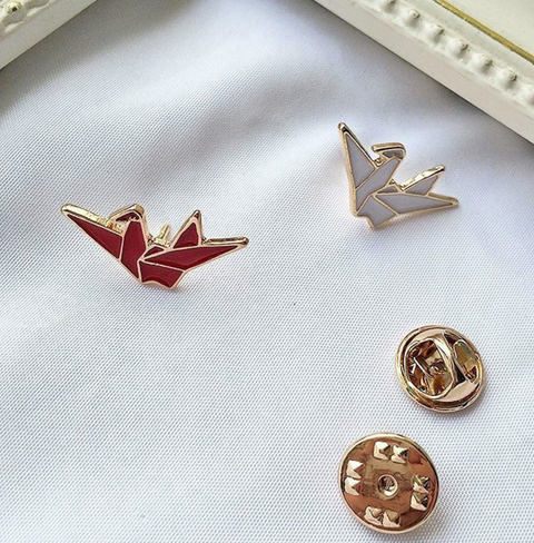 Paper Crane Pin