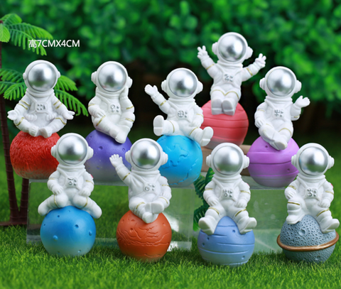 Planet Astronaut Chibi Statue