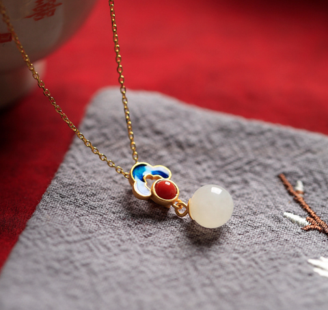 Jade Red Pendent Necklace