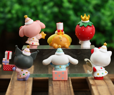 Sanrio Christmas Statues