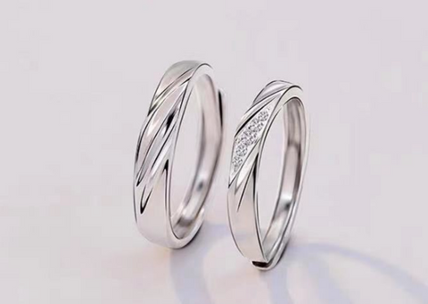 Love Twist Ring