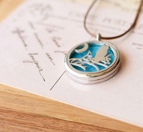 Owl Blue Scent Necklace