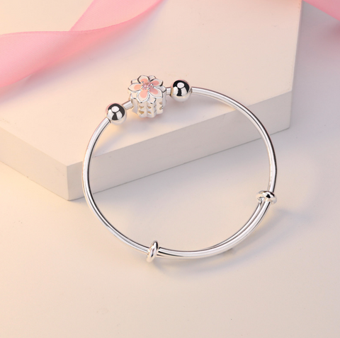 Single Pink Pendent Bracelet