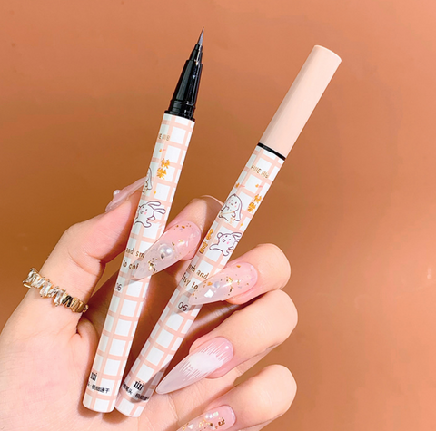 XIXI Bunny Liquid Eyeliner