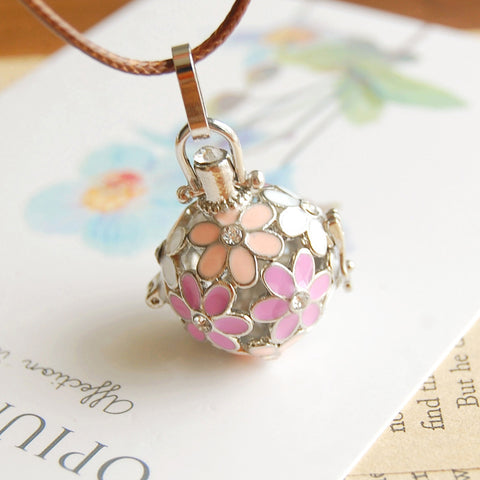 Pink/White Silver Necklace