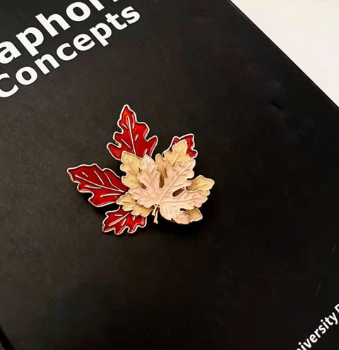 Maple Leaf Pin