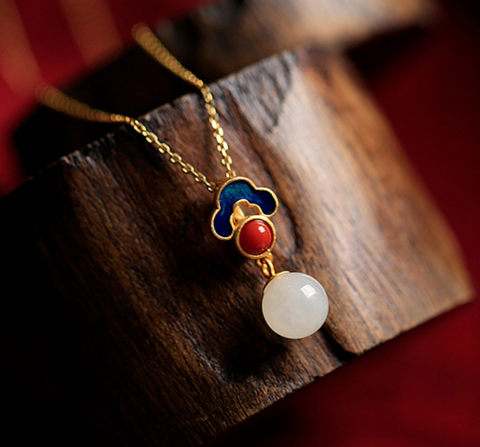 Jade Red Pendent Necklace
